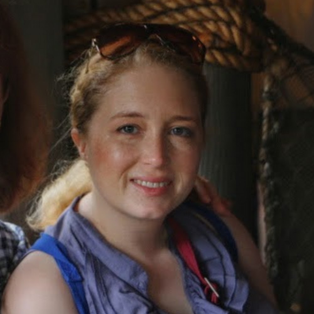 Meet your Posher, Lucy